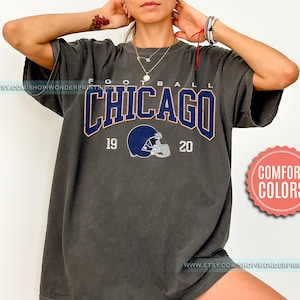 Chicago Football Vintage Style Comfort Colors T-Shirt ,Retro Chicago Football T-Shirt , Chicago Fan Gift , Sunday Football FND12