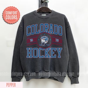 Colorado Avalanch Vintage Style Comfort Colors Sweatshirt T-Shirt,Avalanche Sweater,Avalanche Shirt,Hockey Fan,Retro Colorado Ice Hockey H17