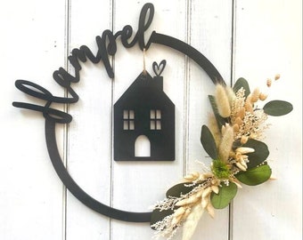 Door wreath with dried flowers, wooden house personalized home personalized decoration wall move-in, door sign family, birthday gift wedding