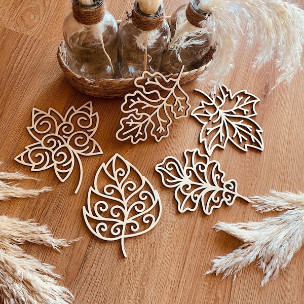 Filigree autumn leaves, coaster, hanging decoration, autumn decoration, gift, birthday, table decoration, window decoration, decorative object, chestnut, oak