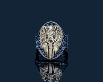 Anillo de plata con ángel de la guarda, anillo gótico unisex de lujo hecho a mano, joyería de protección de talla única, regalo con diseño de arcángel para él, anillo de lujo.