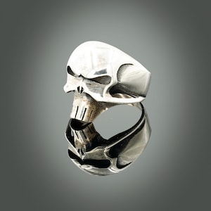 Handcrafted Men&#39;s Silver Skull Ring, Gothic Skull Jewelry, Unique Sterling Silver Statement Ring, Biker Jewelry, New Year Gift, Holiday Gift
