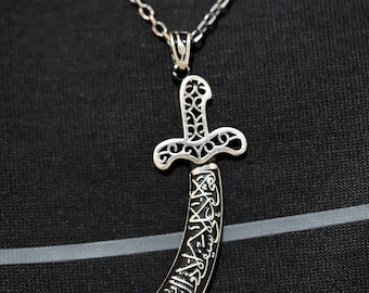 アクセサリー Ali High-end leather motorcycle keychain horseshoe buckle jewelry For