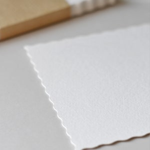Detailbild von dem mattem, strukturiertem Naturpapier (300 g/m²)