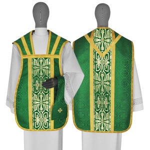 Römische Chasuble mit Stola, Burse, Manipel und Kelch Schleier