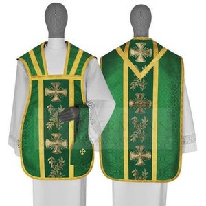 Roman Chasuble with stole, burse, maniple and chalice veil