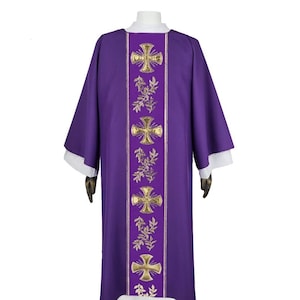 Gothic dalmatic with deacon stole decorated of woven liturgical pattern