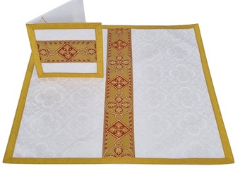 Burse with chalice veil