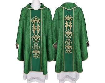 Casulla gótica decorada con orfebrería tejida de alta calidad