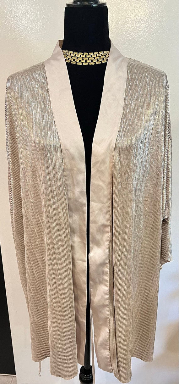 VTG Champagne Plisse Robe Cardigan