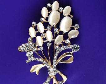 Opal, Flower Brooch, Floral, Lady Brooch, Jewellery, Wedding, Mother of the Bride, Crystals, Gold, Gift, Elegant Accessory UK