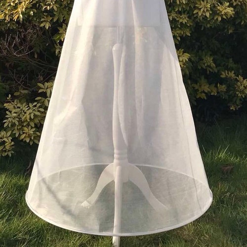 a line underskirt