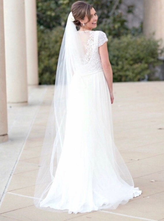 Off white veil deals with ivory dress