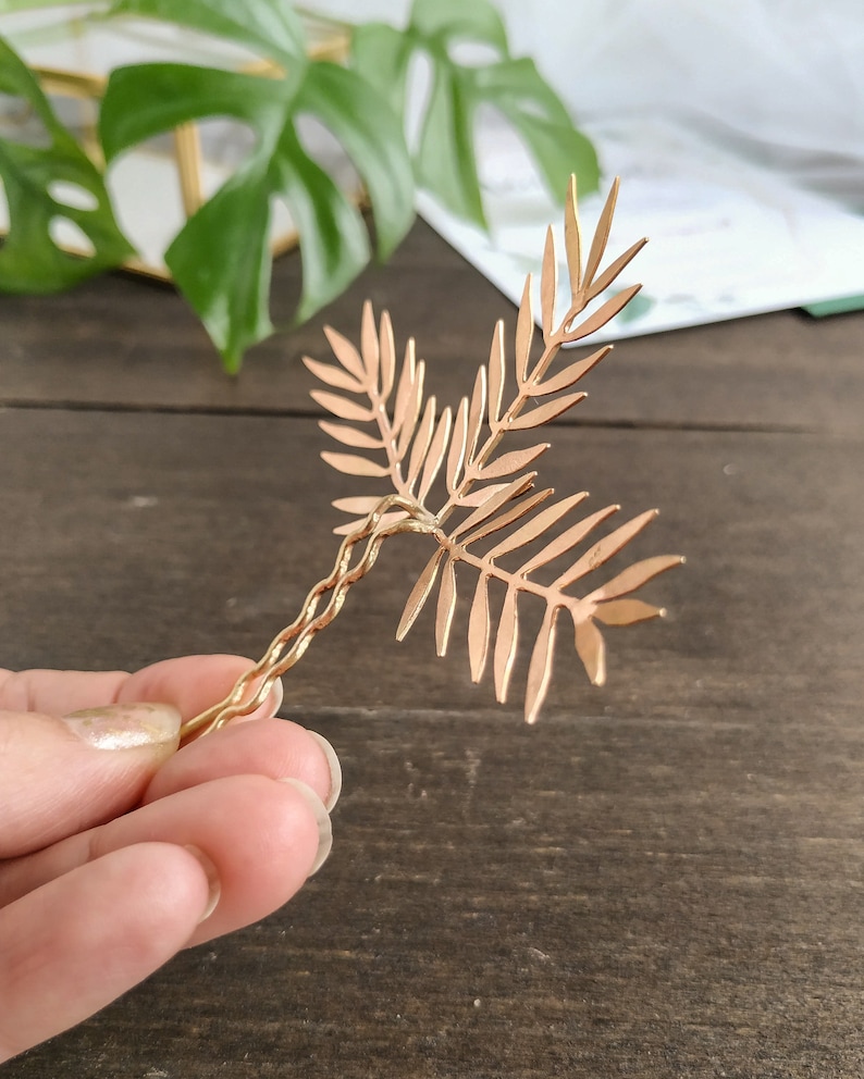 Beach wedding hair pins with tropical leaves, Tropical wedding headpiece with Gold Palm leaves, Bridal hair piece for beach boho wedding image 8