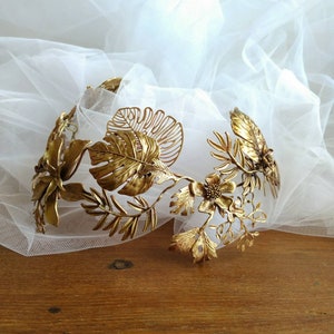Leaves jewelry bridal crown for Boho beach wedding, Bridal headpiece, Semi Bridal wreath with monstera leaves, Summer wedding headpiece image 8