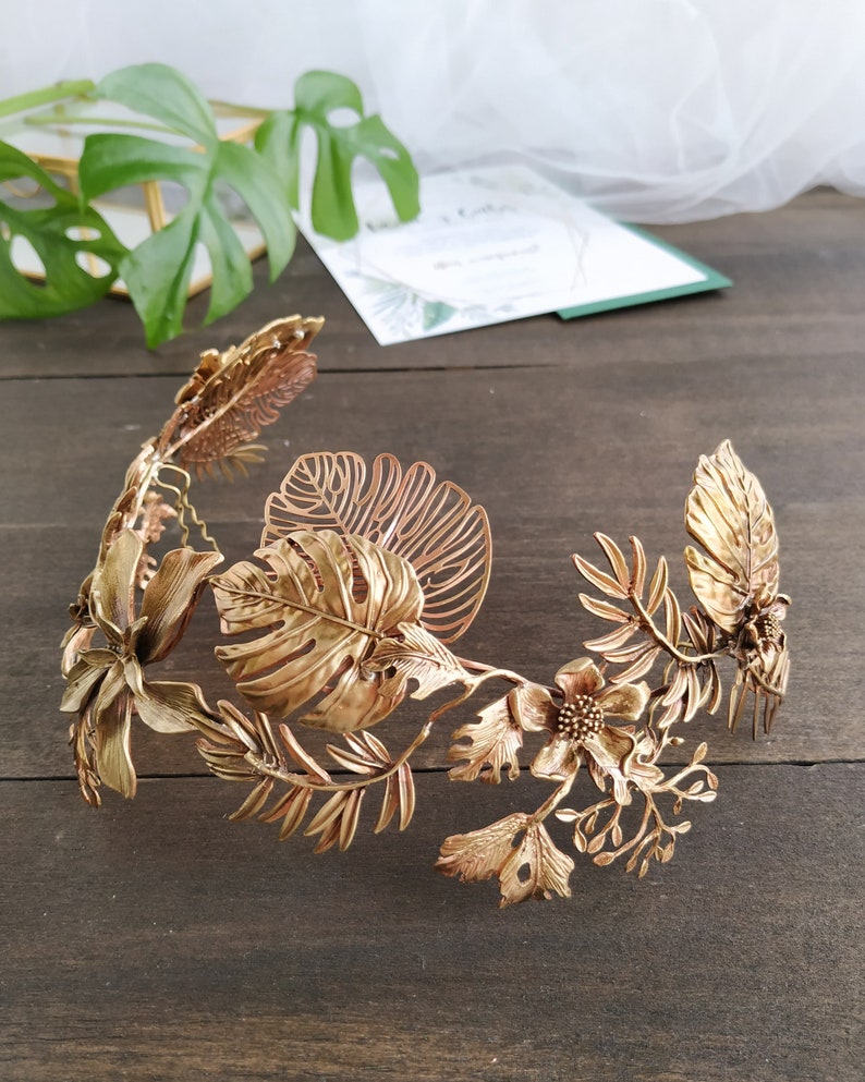 Leaves jewelry bridal crown for Boho beach wedding, Bridal headpiece, Semi Bridal wreath with monstera leaves, Summer wedding headpiece image 3