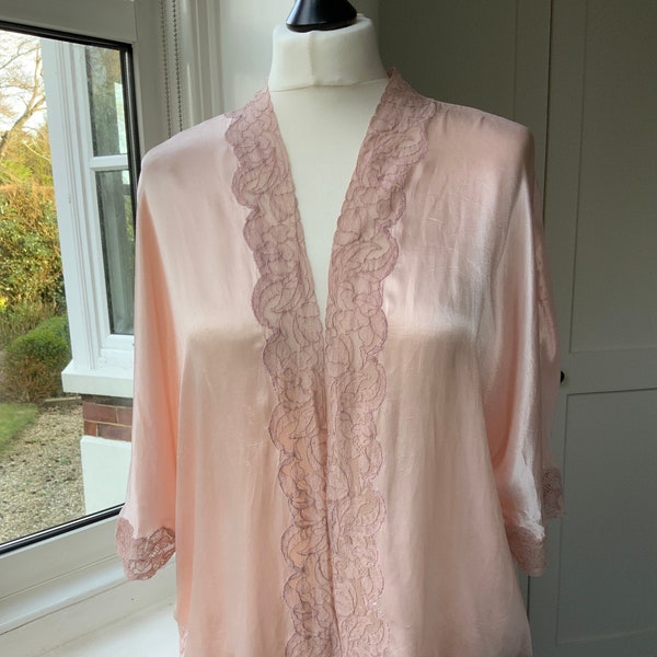 Vintage 1930s Peachy Pink Rayon Satin Short Boudoir Jacket Top Bed Jacket Handstitched Lace Kimono Sleeves M L. Bust 34 38
