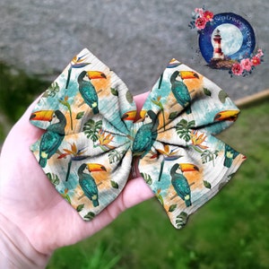 Toucan. Digital download, surface design pattern.