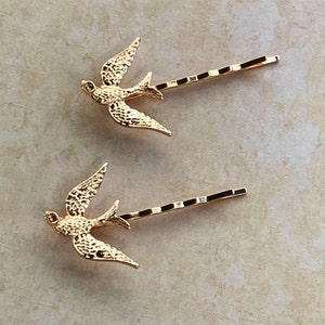 Flying Bird Bobby Pins, Silver Sparrow Bird Hair Bobby Pins, Pretty Golden and Silver Hair Clips, Unique Hair Jewelry, Handmade hair jewels