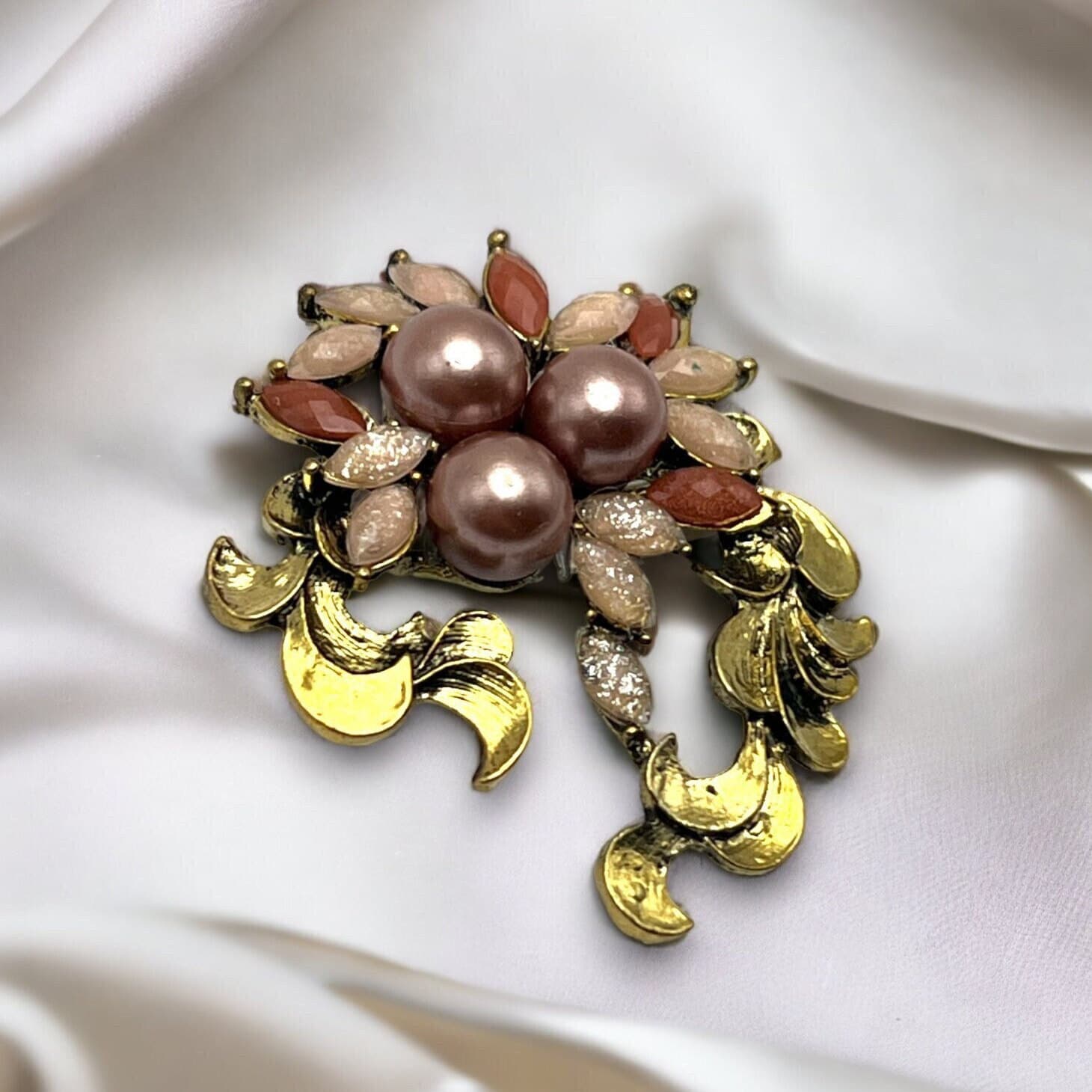 AUGTIGER Brooch Pins for Women Girls Fashion Flower Crystal Rhinestone Pearl Jewelry