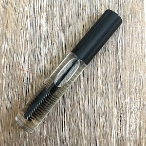 Lash & Eyebrow serum / castor oil / vitamin E / support healthy lash