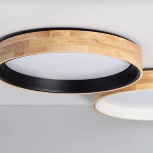 Natural wood LED ceiling lamp Samru round