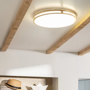 Natural wood LED ceiling lamp Derru round