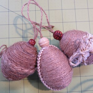 oeuf de pâques en jute