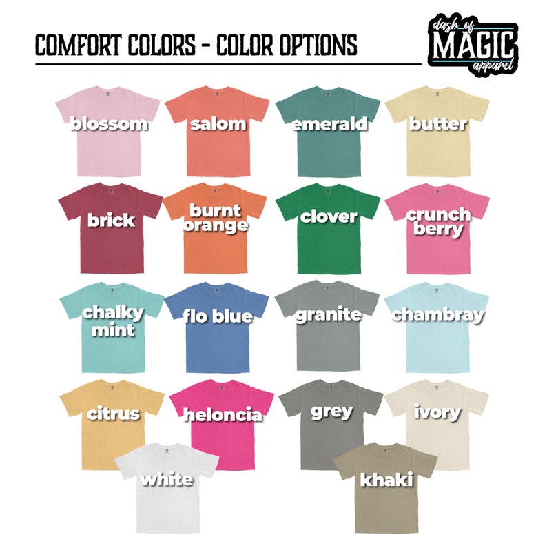 K&ouml;nnte beinhalten: Eine Tabelle mit 18 verschiedenen T-Shirt-Farben, wobei der Farbname auf jedem Shirt aufgedruckt ist. Die Farben umfassen Bl&uuml;te, Salom, Smaragd, Butter, Ziegel, gebrannter Orange, Klee, Crunchbeere, Kreideminze, Floblau, Granit, Chambray, Zitrone, Heloncia, Grau, Elfenbein, Wei&szlig; und Khaki.