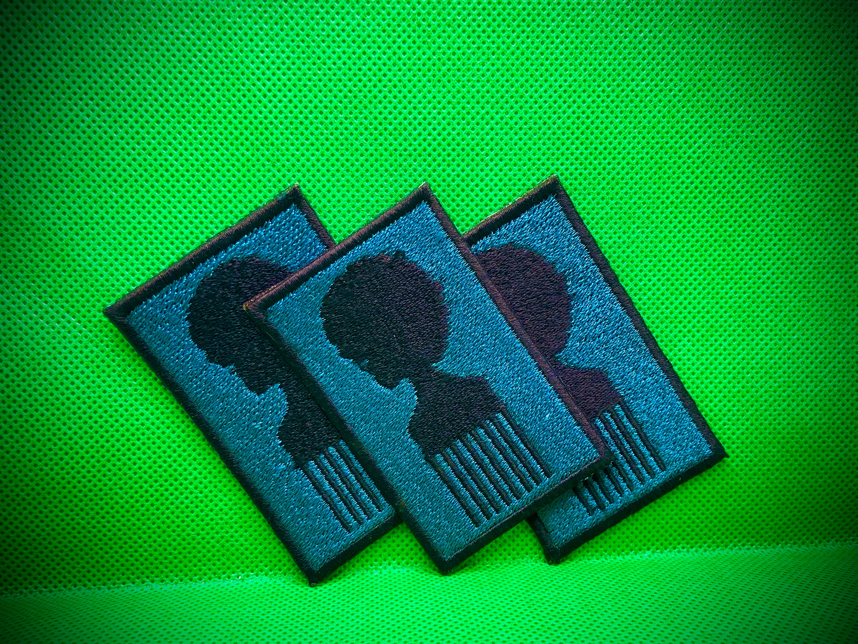 1-pcs Black Girl, Iron on Embroidery Patch Ideal For Cap & Shirts