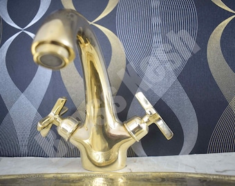 Solid Brass Single Hole Bathroom Sink Faucet