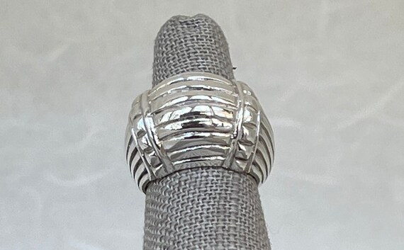 Sterling Silver Ribbed Design Ring - image 2