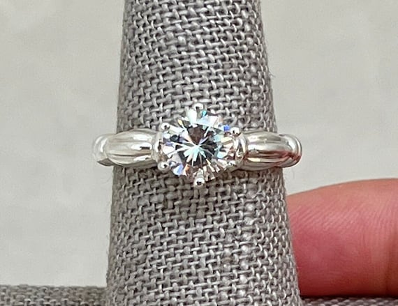 Sterling Silver Cubic Zirconia Round Solitaire Ring