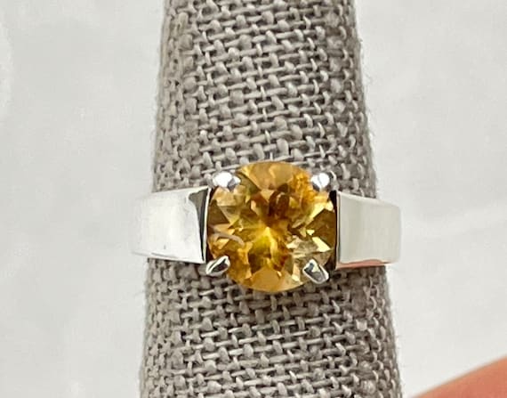 Sterling Silver Round Citrine Ring - image 1