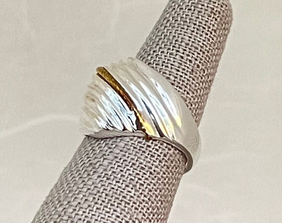 Sterling Silver Ribbed Dome Ring with Yellow Rope - image 5