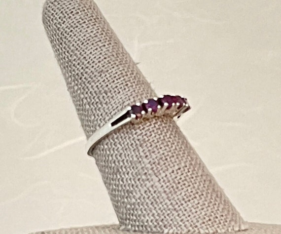 Vintag Sterling Silver 5 Ruby Ring - image 4