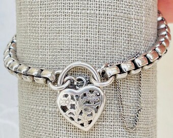 Sterling Silver Rounded Box Bracelet with Fancy 5/8&quot; Heart Clasp