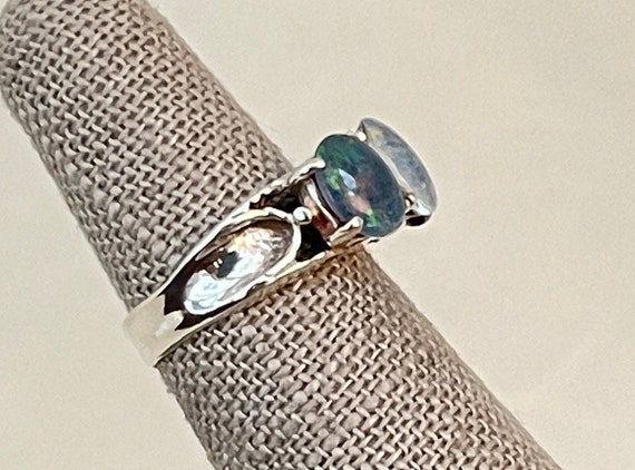 Vintage Sterling Silver Three Opal Triplet Ring - image 4