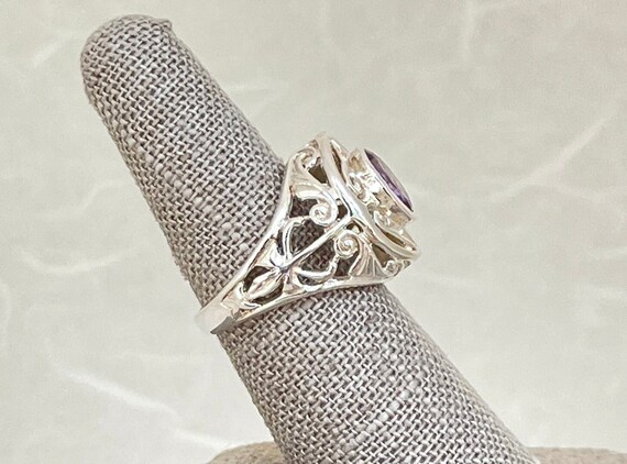 Sterling Silver Oval Amethyst Flourish Ring - image 4