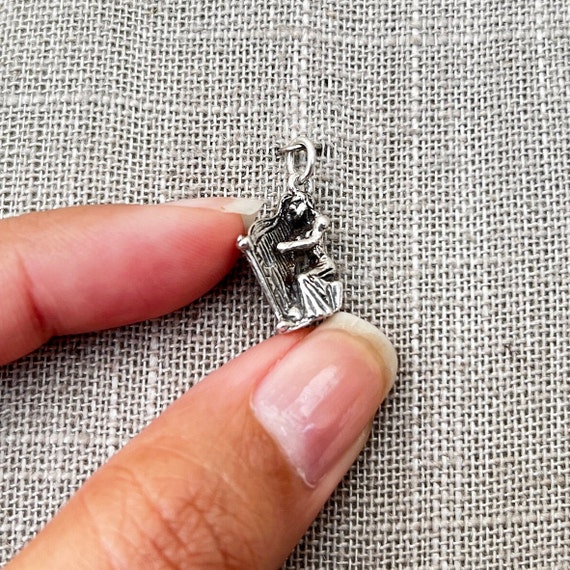 Vintage Sterling Silver Articulated Harp Charm - image 4