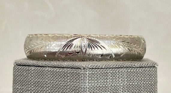 Vintage Sterling Silver Diamond Cut Bangle - image 3