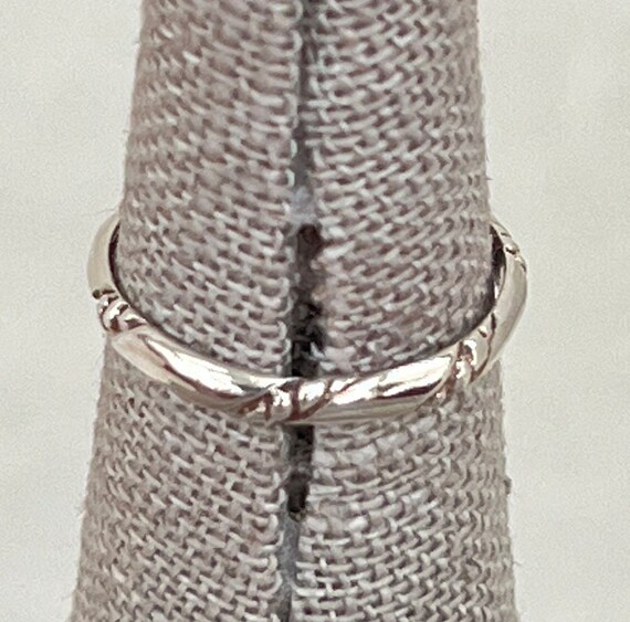 Sterling Silver Twisted Rope Ring Gem