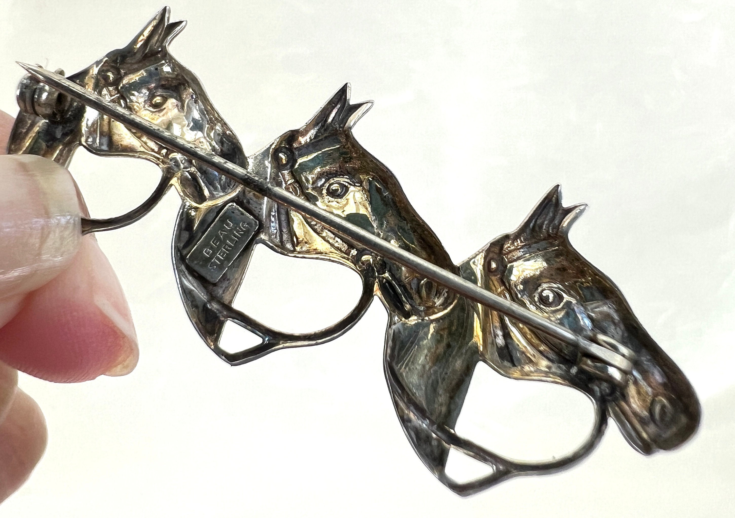 ヴィンテージ ボー スターリングシルバー トライホースヘッドブローチ