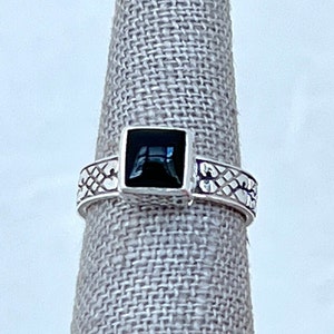 Silpada Anello quadrato in argento sterling con motivo onice nero