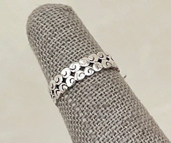 Sterling Silver Aztec Pattern Toe Ring - image 3
