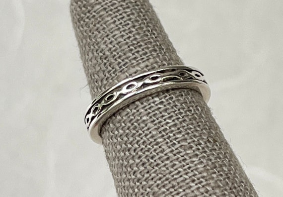 Sterling Silver Pattern Band - image 3
