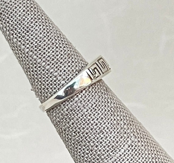 Vintage Sterling Silver Aztec Pattern Ring - image 4