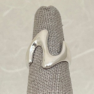 Anello onda in argento sterling