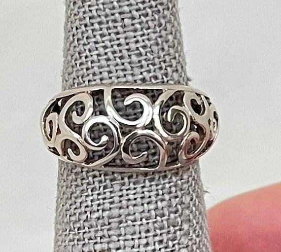 Vintage Sterling Silver Filigree Dome Ring - image 1