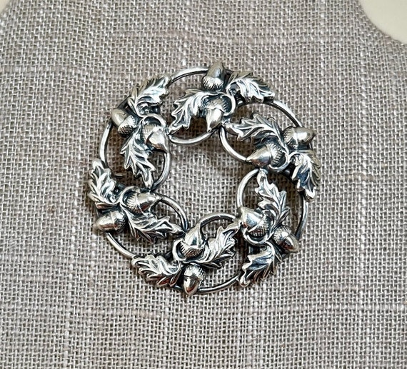Vintage Danecraft Sterling Silver Acorn Wreath Bro